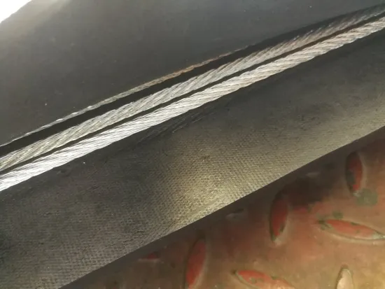 Ленточный конвейер ковшового элеватора термостойкости со стальным кордом на цементном заводе